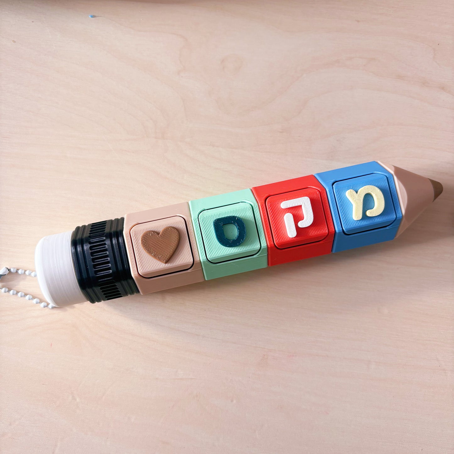 קליקר עיפרון אישי עם שם