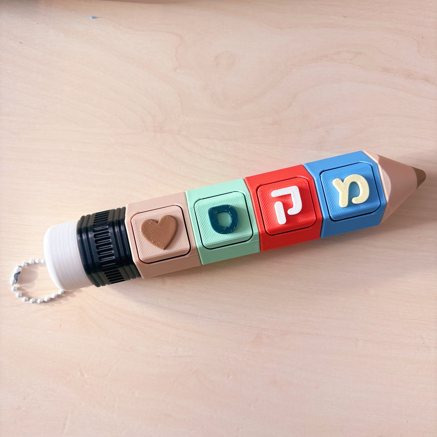 קליקר עיפרון אישי עם שם
