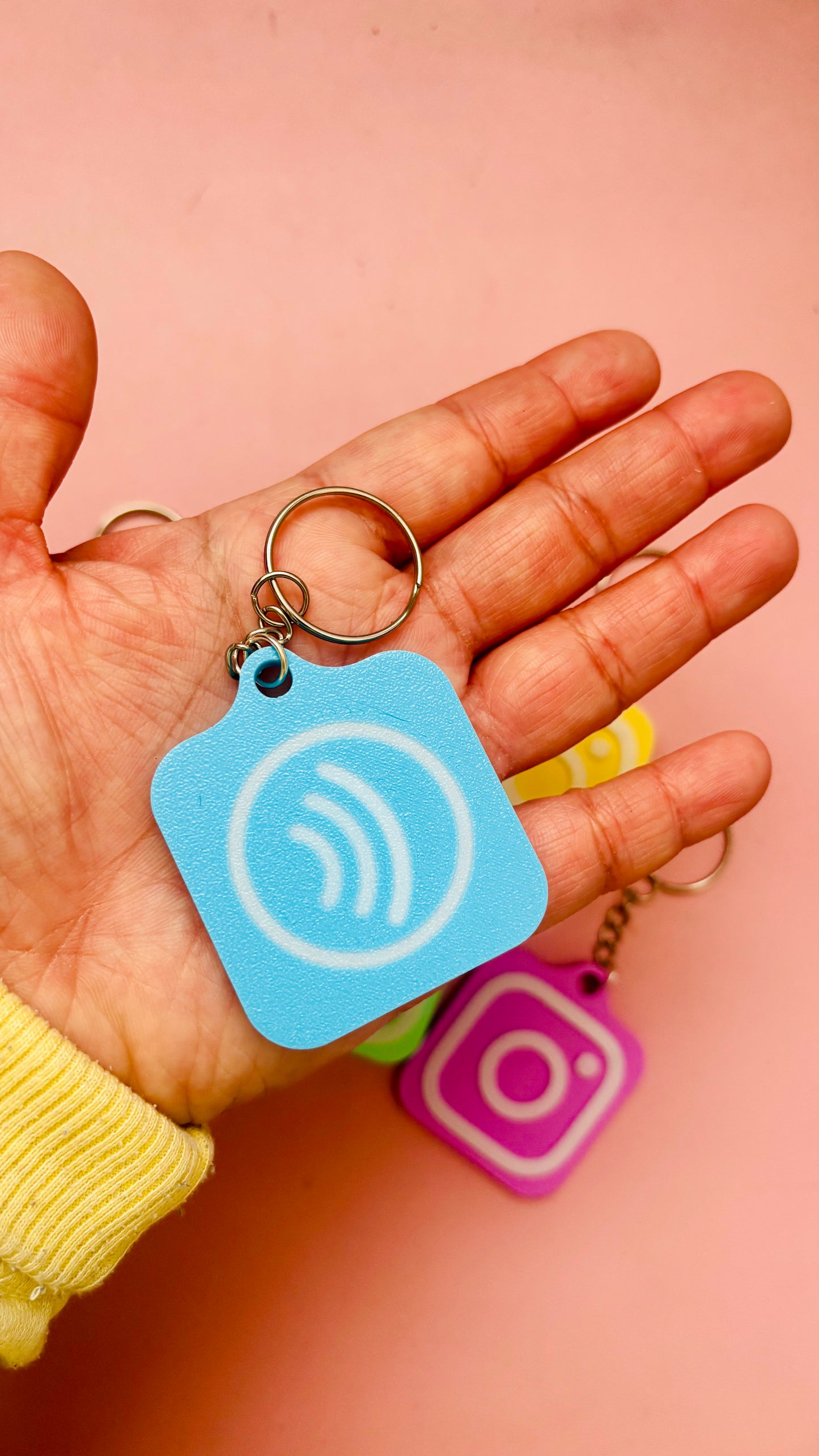 NFC Tag לאינסטגרם לעסקים