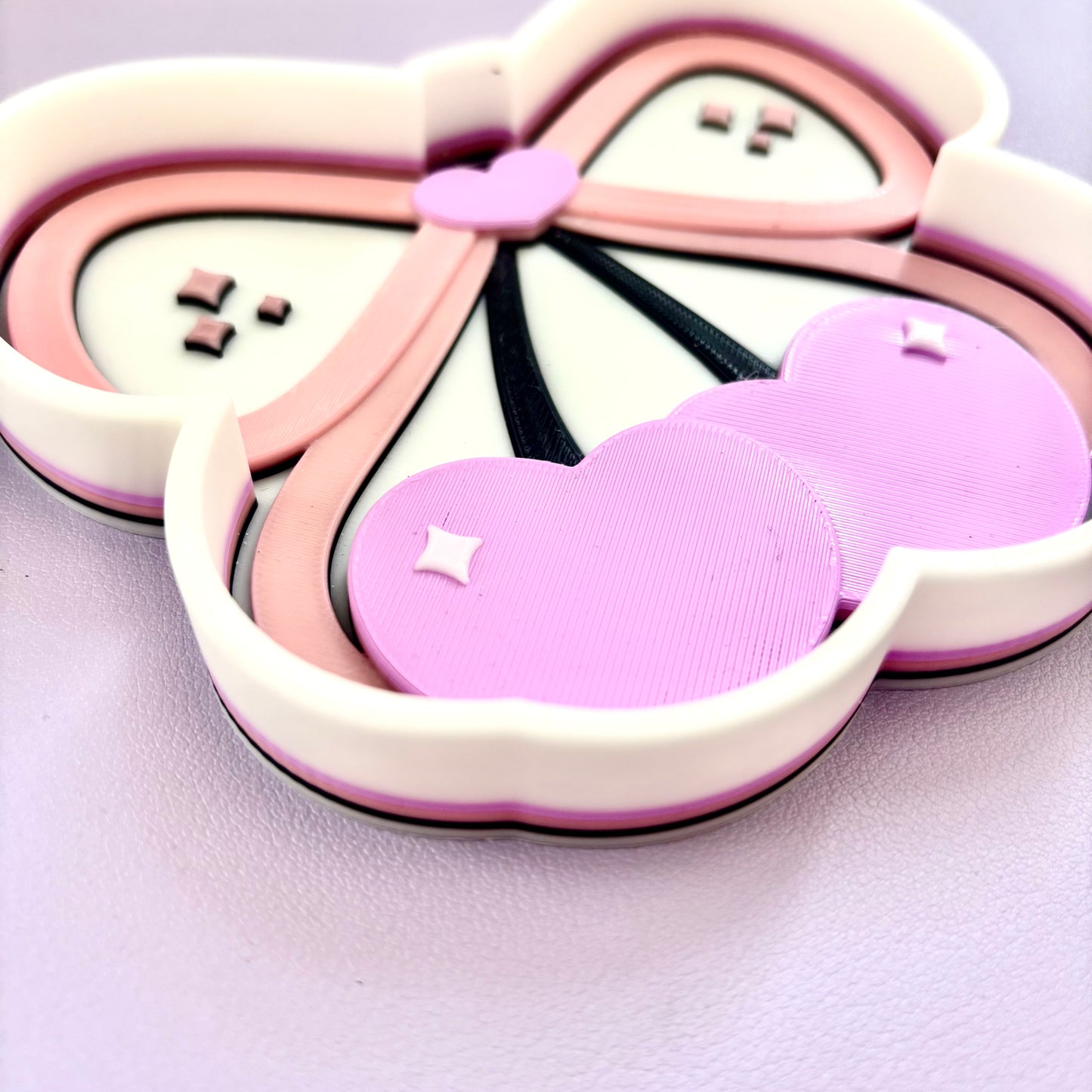 מגש דקורטיבי בצורת דובדבן