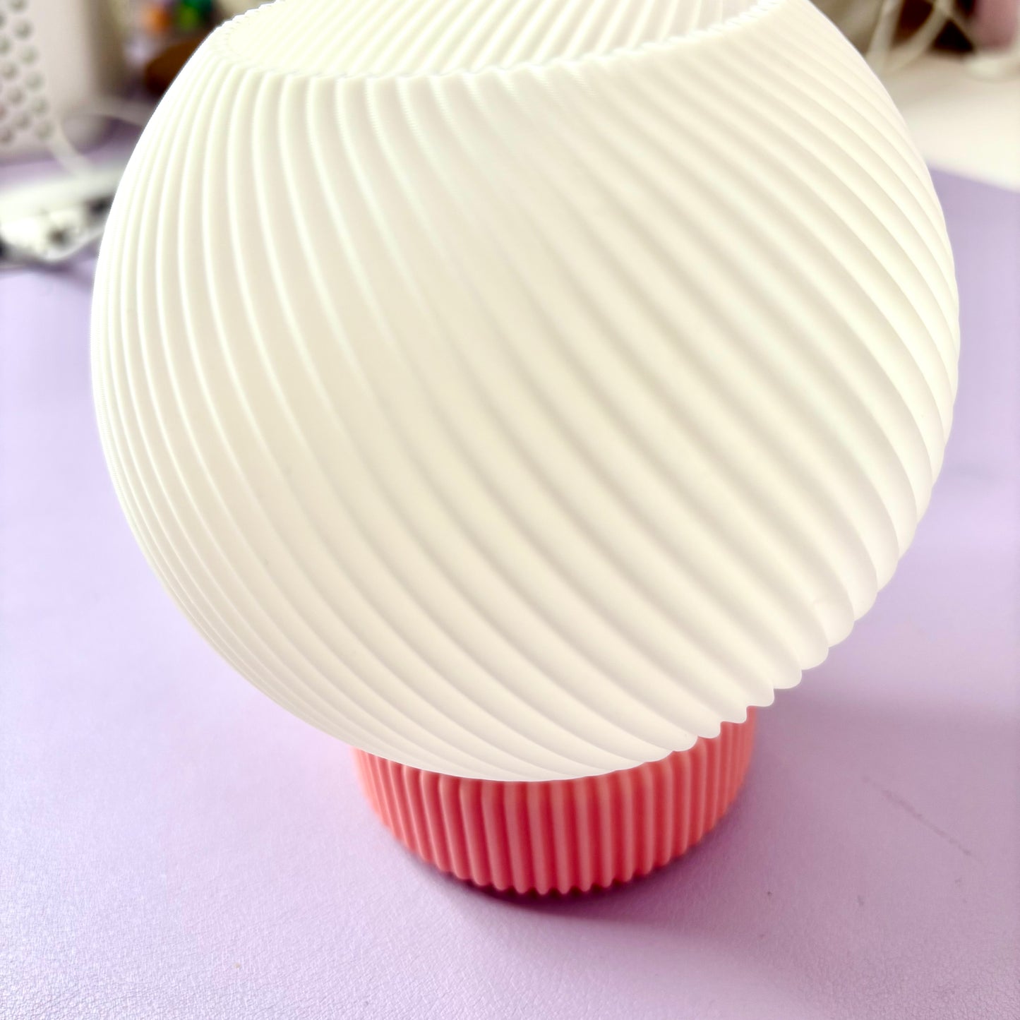 מנורה Luna Orb