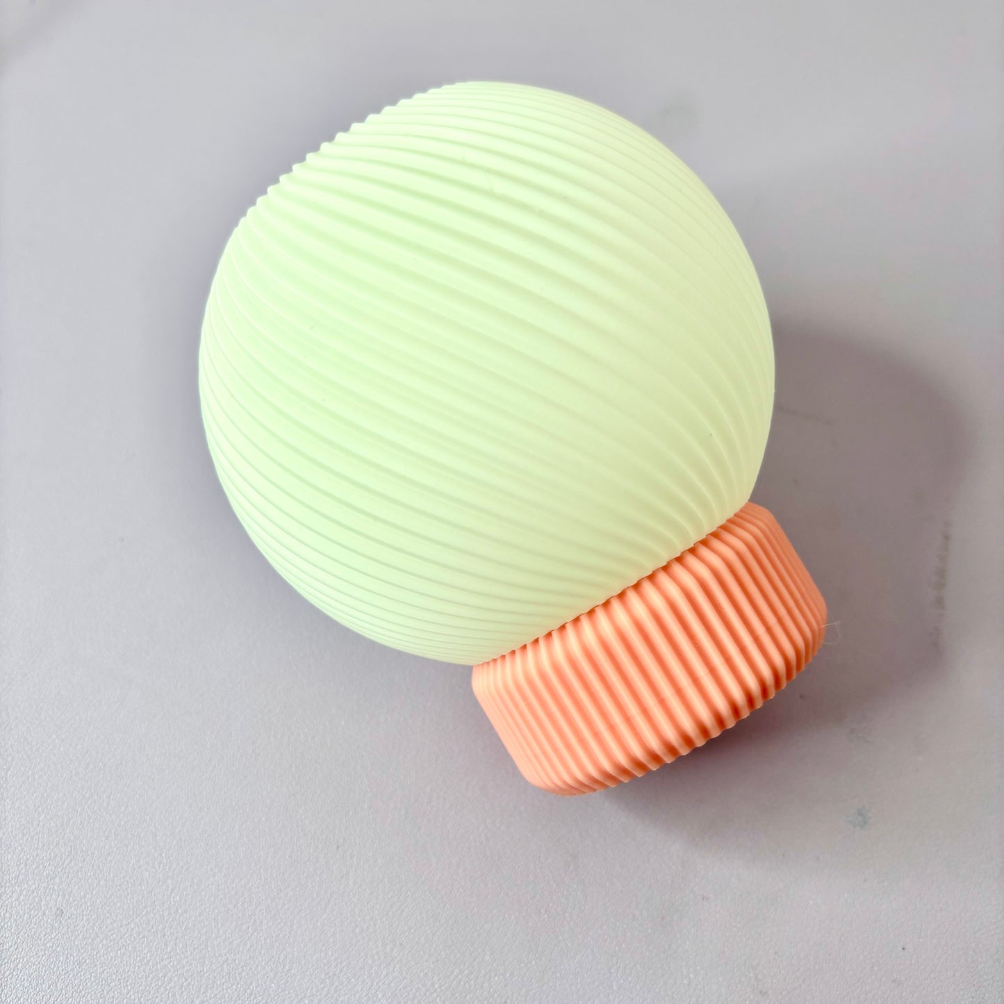 מנורה Luna Orb