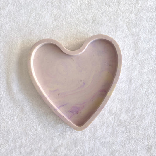 קערית דקורטיבית בעיצוב לב